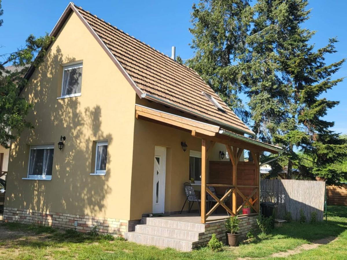 Forras Vendeghaz Apartment Tata Luaran gambar
